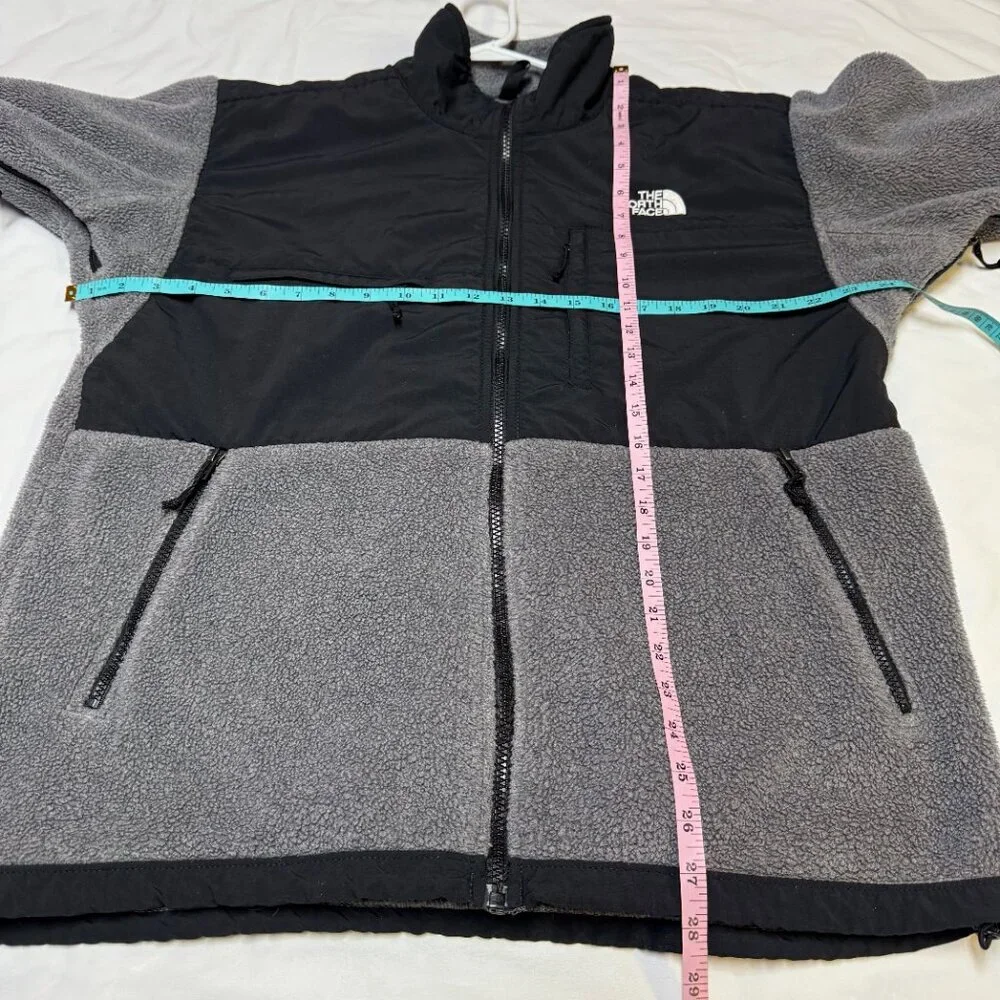 The North Face classic tnf